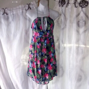 Beautiful dress size large ( Box EF )